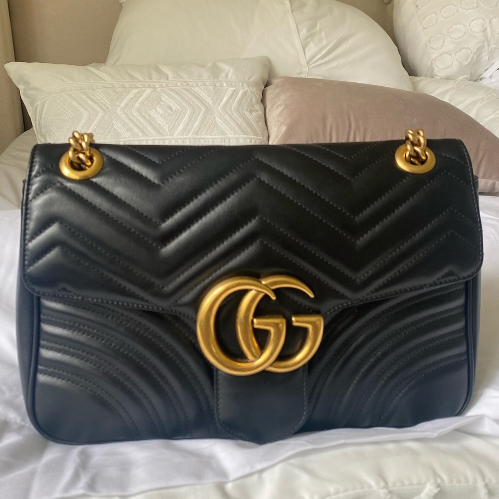 GG Marmont medium matelassé shoulder